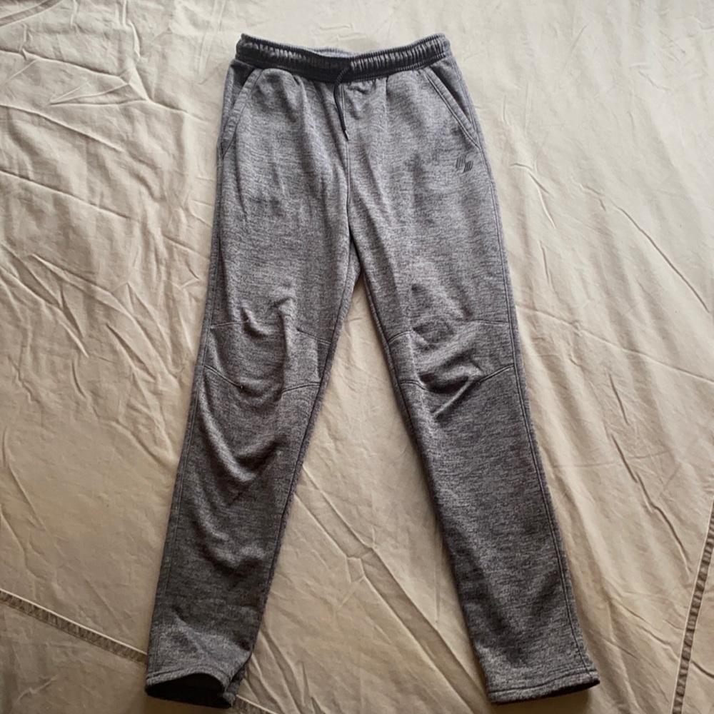 Children’s Place Sport performance pants - Large